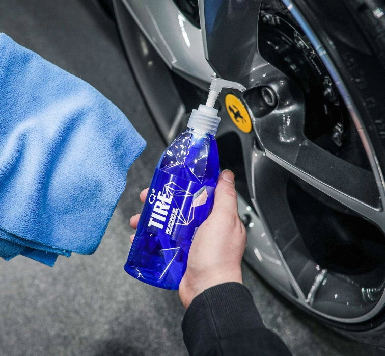 Gyeon Q2 Tire - Satin Tyre Dressing